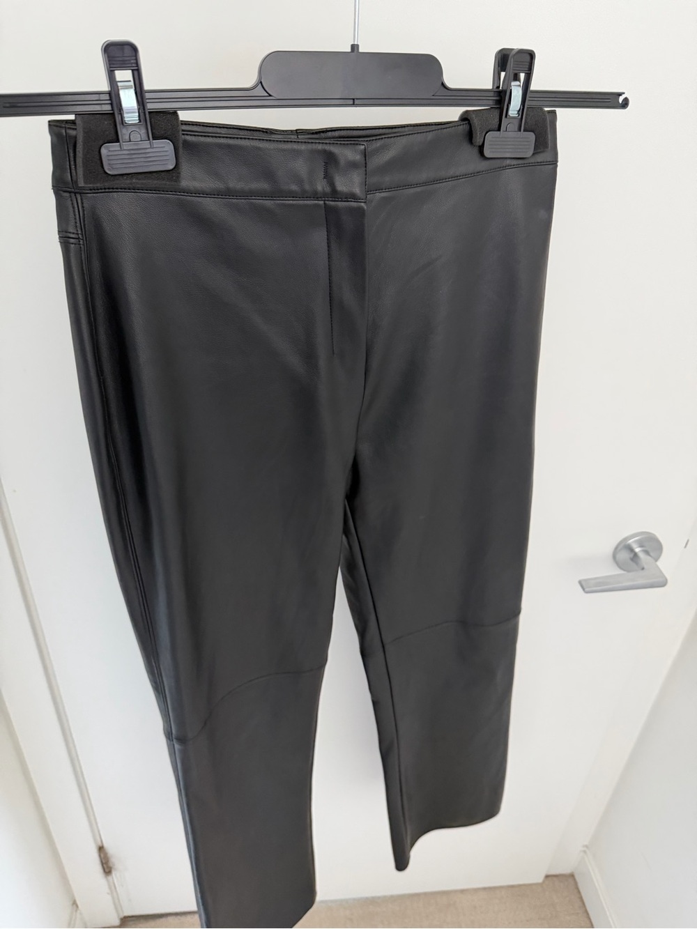 S’MaxMara Black Faux Leather Cropped Ankle Pants